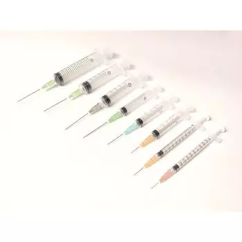 Seringues 3 pièces avec aiguille montée Terumo 2.5 ml boîte de 100